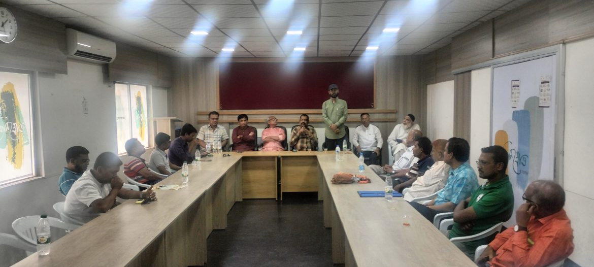 ঈদ ও নববর্ষ পূর্নমিলনীর আড্ডায় সাতক্ষীরায় কর্মরত সাংবাদিকরা