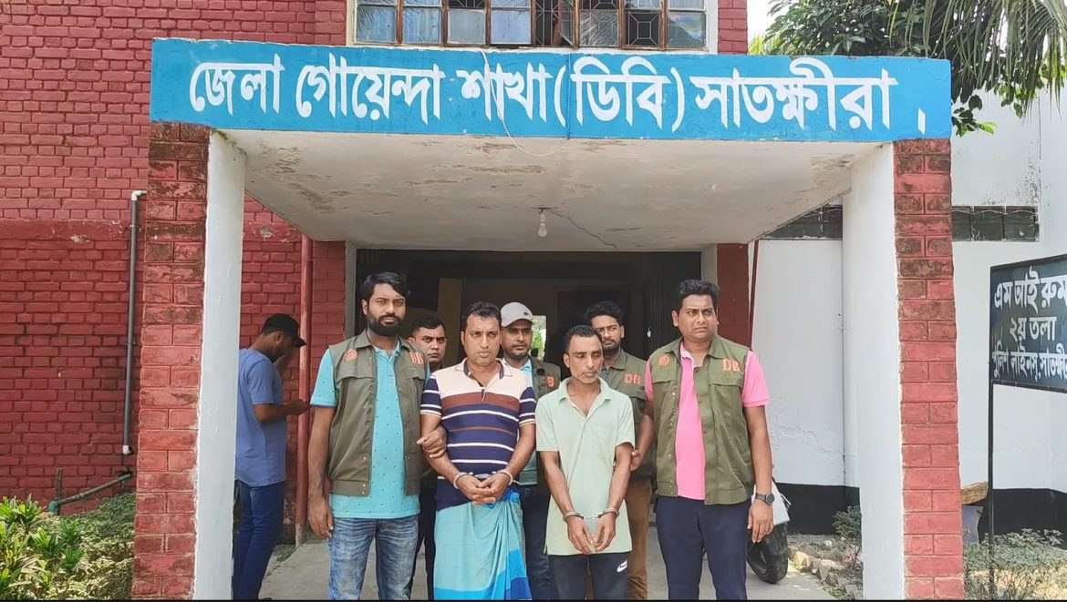 সাতক্ষীরায় ভেজাল দুগ্ধজাত পণ্য তৈরির কারখানা থেকে বিপুল পরিমাণ ভেজাল দুধ ও ঘিসহ আটক-২