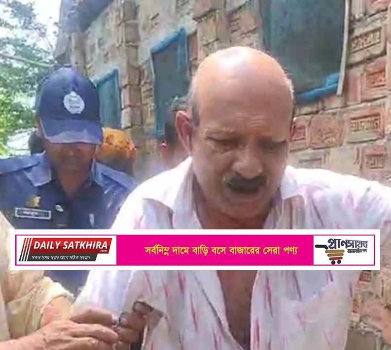 দেবহাটায় মহানবী (সঃ) সম্পর্কে কটুক্তি করার মামলায় আটক