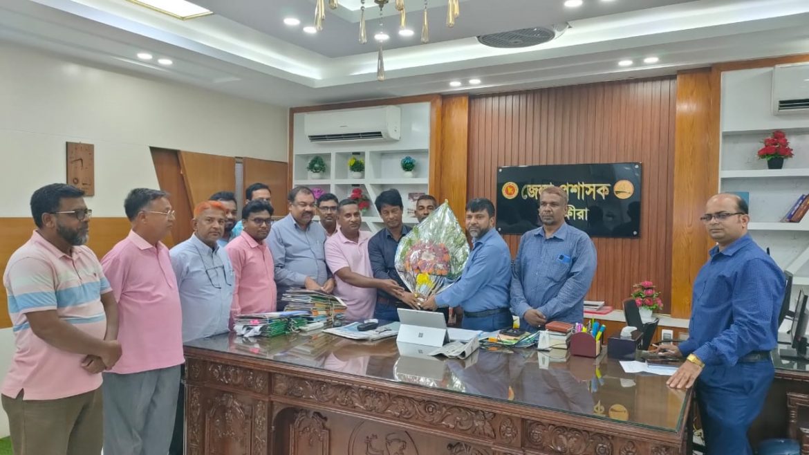 সাতক্ষীরা জেলা প্রশাসকের সাথে প্রেসক্লাবের নবগঠিত কমিটির নেতৃবৃন্দের সৌজন্য সাক্ষাত