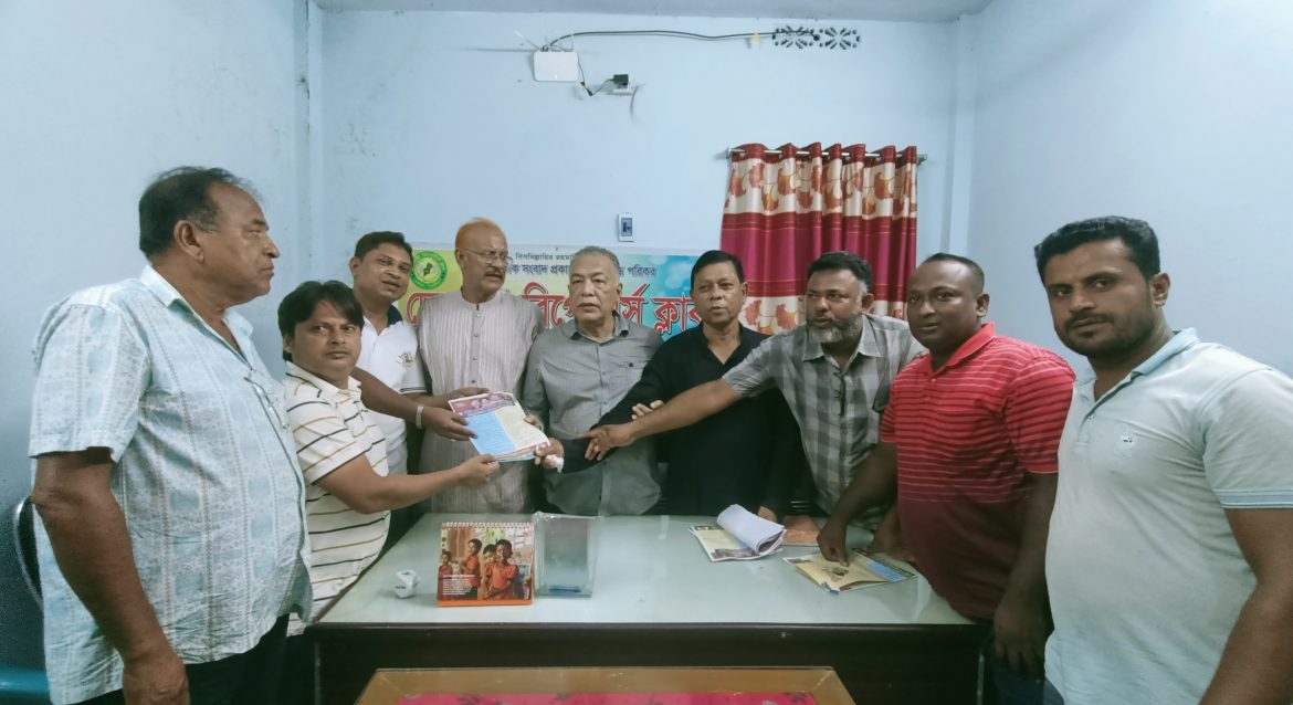 দেবহাটায় ডাঃ শহিদুল আলমের নেতৃত্বে তারেক জিয়ার ৩১ দফা বাস্তবায়নে প্রচারনা