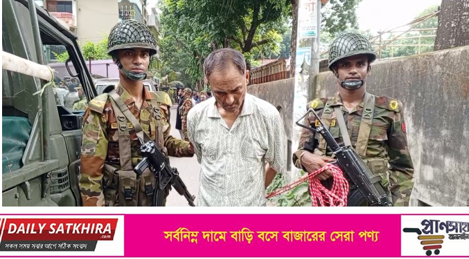 অস্ত্র-মাদকসহ সাতক্ষীরার সাবেক এমপির ছেলে রুমন আটক