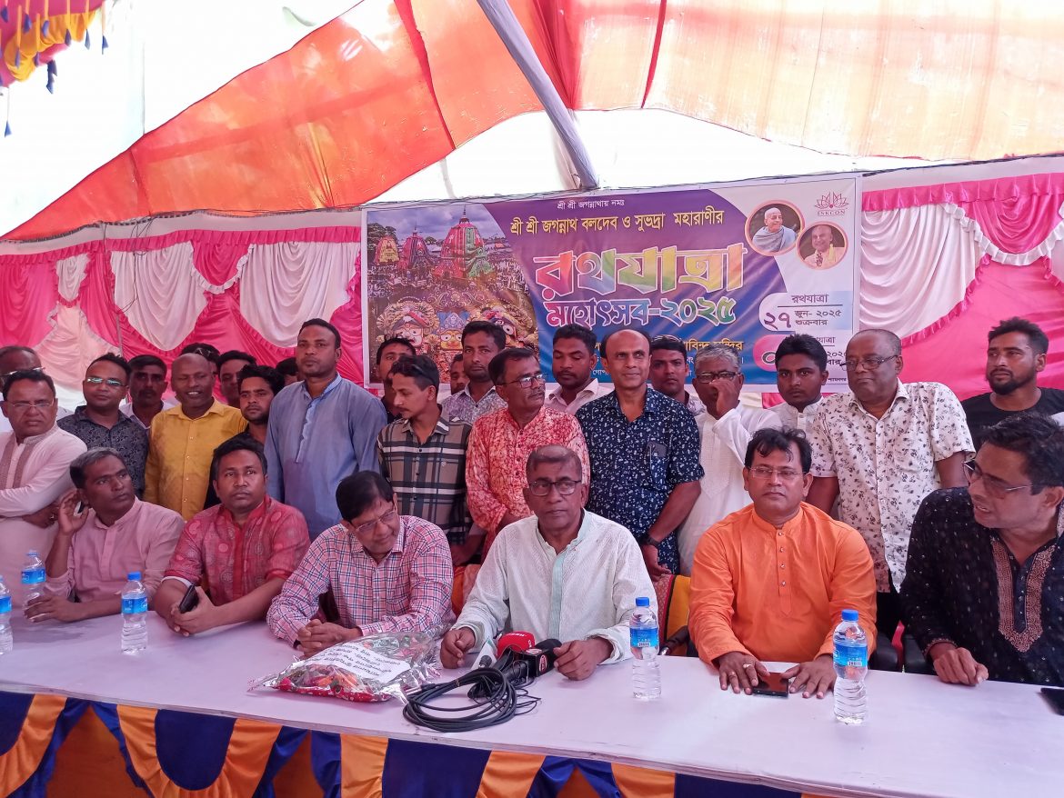 শ্যামনগরের গোপালপুরে শত বছরের ঐতিহ্যবাহী রথযাত্রা