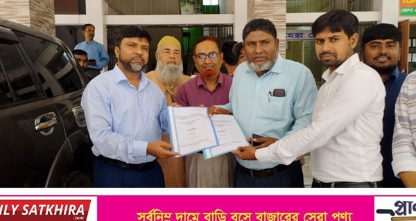 সাতক্ষীরায় ডিপ্লোমা ইঞ্জিনিয়ারিং ছাত্র শিক্ষক পেশাজীবীদের ৭ দফা দাবিতে মানববন্ধন