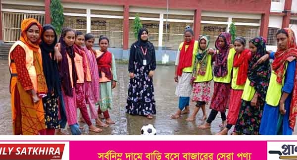 খেলাধুলার মাধ্যমে দক্ষতা বৃদ্ধি এবং জলবায়ু পরিবর্তন সম্পর্কে সচেতনতা- মোকাবেলায় সক্ষমতা বৃদ্ধি করছে ব্রহ্মরাজপুরের মেয়েরা