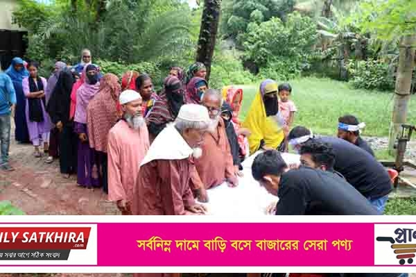 পাইকগাছার পল্লীতে বাসস চেয়ারম্যানের উদ্যোগে বিনামূল্যে চক্ষু চিকিৎসা সেবা