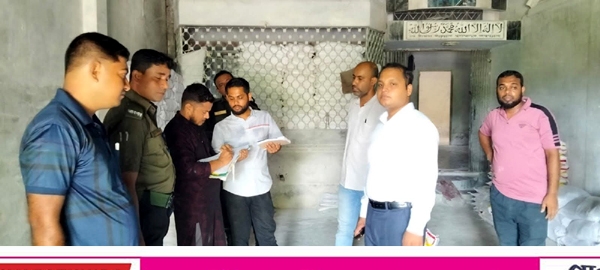 দেবহাটায় অনুমোদন বিহীন সার বিক্রয়ের অভিযোগে ২ লক্ষ টাকা জরিমানা