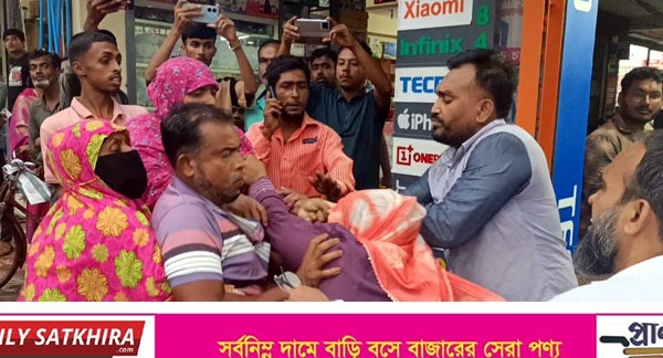 হাসানের পরিবারের দাপট অব্যাহত: পাটকেলঘাটায় মানববন্ধনে প্রকাশ্য হামলা