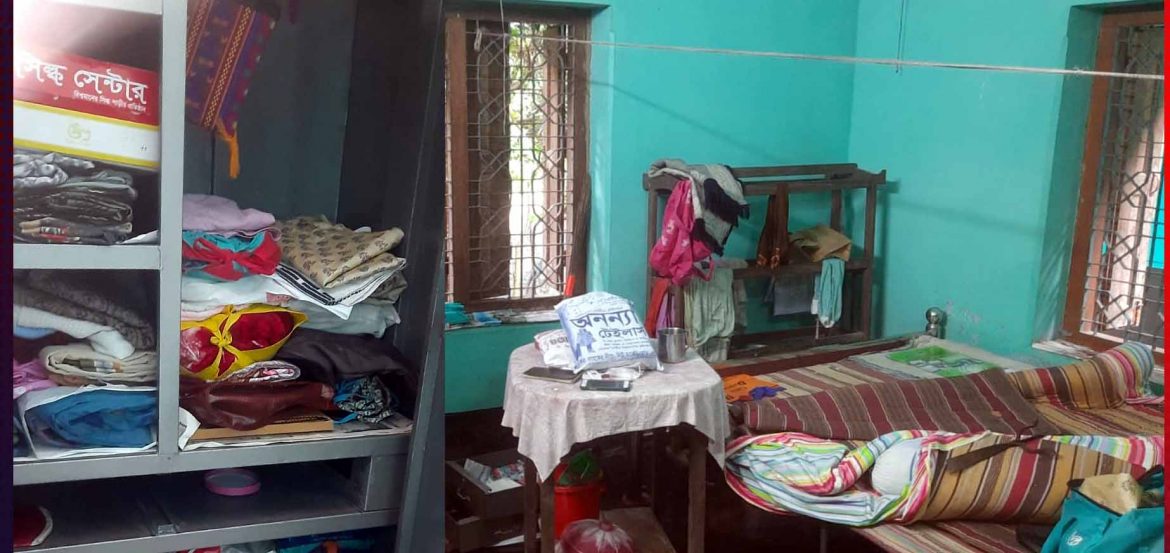 সাতক্ষীরায় গ্রিলের তালা ভেঙে দুর্ধর্ষ চুরি