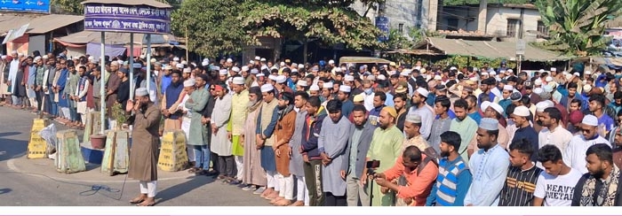 হাদির মৃত্যুতে সাতক্ষীরায় গায়েবানা জানাজা