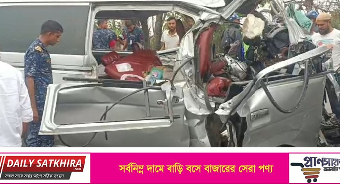 বাগেরহাটে নৌবাহিনীর বাস ও মাইক্রোবাস সংঘর্ষে বর ও নববধূসহ প্রাণ গেল ১৪ জনের