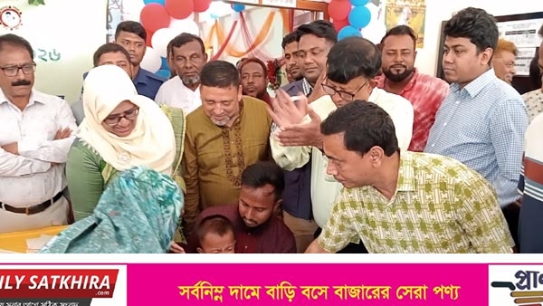 সাতক্ষীরায় হাম রুবেলা টিকাদান ক্যাম্পেইন’র উদ্বোধন