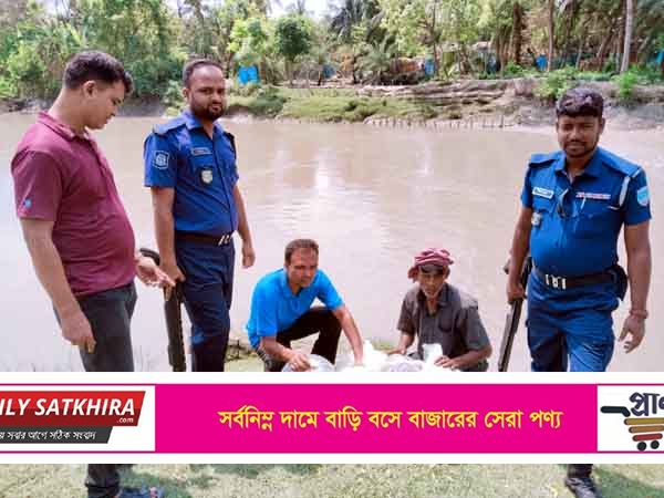 দেবহাটায় পুলিশের অভিযানে আটক ভারতীয় রেনু খালে অবমুক্ত