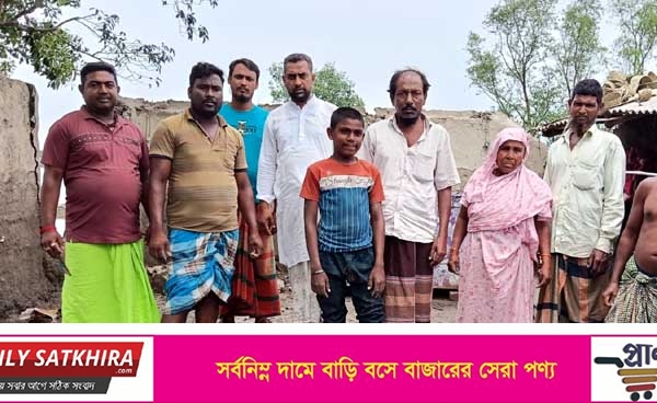 শ্যামনগরে কালবৈশাখীর ঝড়ে ক্ষতিগ্রস্তদের পাশে গাজী শাহ আলম