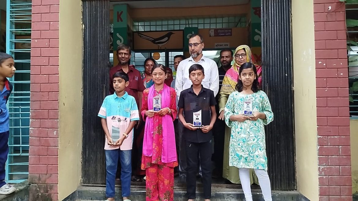 সাতক্ষীরা কুখরালী সরকারি প্রাথমিক বিদ্যালয়ে বৃত্তিপ্রাপ্ত ৪ শিক্ষার্থীকে সংবর্ধনা