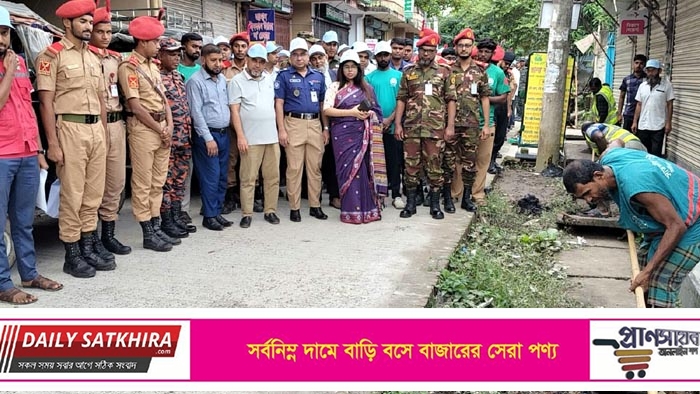 সাতক্ষীরায় ডেঙ্গু প্রতিরোধে মাসব্যাপী পরিচ্ছন্নতা অভিযানের উদ্বোধন