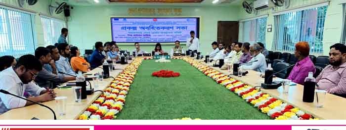 সাতক্ষীরায় ঘূর্ণিঝড় মোকাবিলায় আগাম প্রস্তুতির নির্দেশ ডিসির