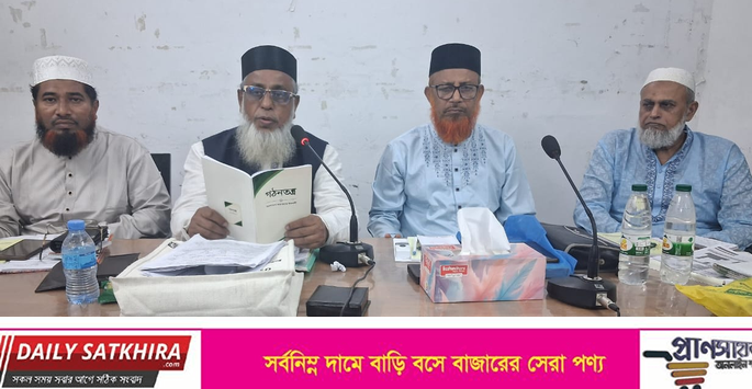 সরকার গণতন্ত্রের পরিবর্তে জবরদখল ও দলীয়করণ শুরু করেছে: এমপি ইজ্জত উল্লাহ